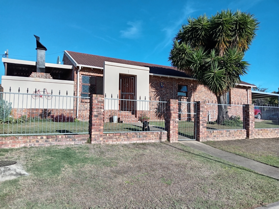 3 Bedroom Property for Sale in Strelitzia Park Eastern Cape